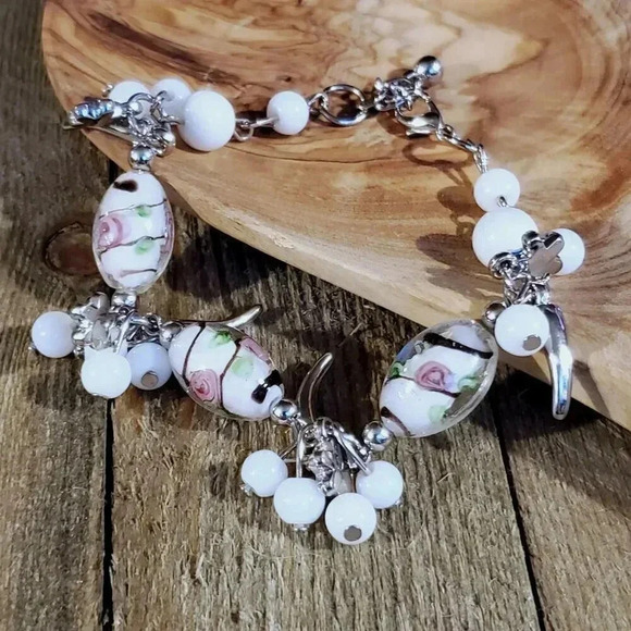 Vintage Murano Glass Beads White Silver Charm Bracelet Style B - Picture 5 of 5